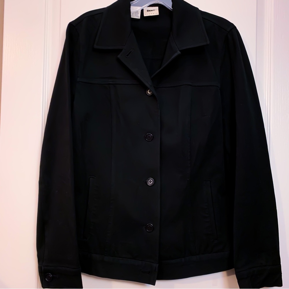 DKNY Classic Stretchy Jacket with Extra Pockets, Women’s Size 8